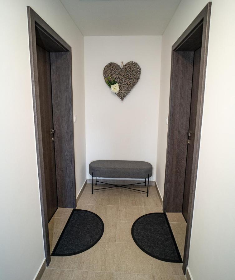טרוטנוב Apartmanovy Dum Sklipek מראה חיצוני תמונה